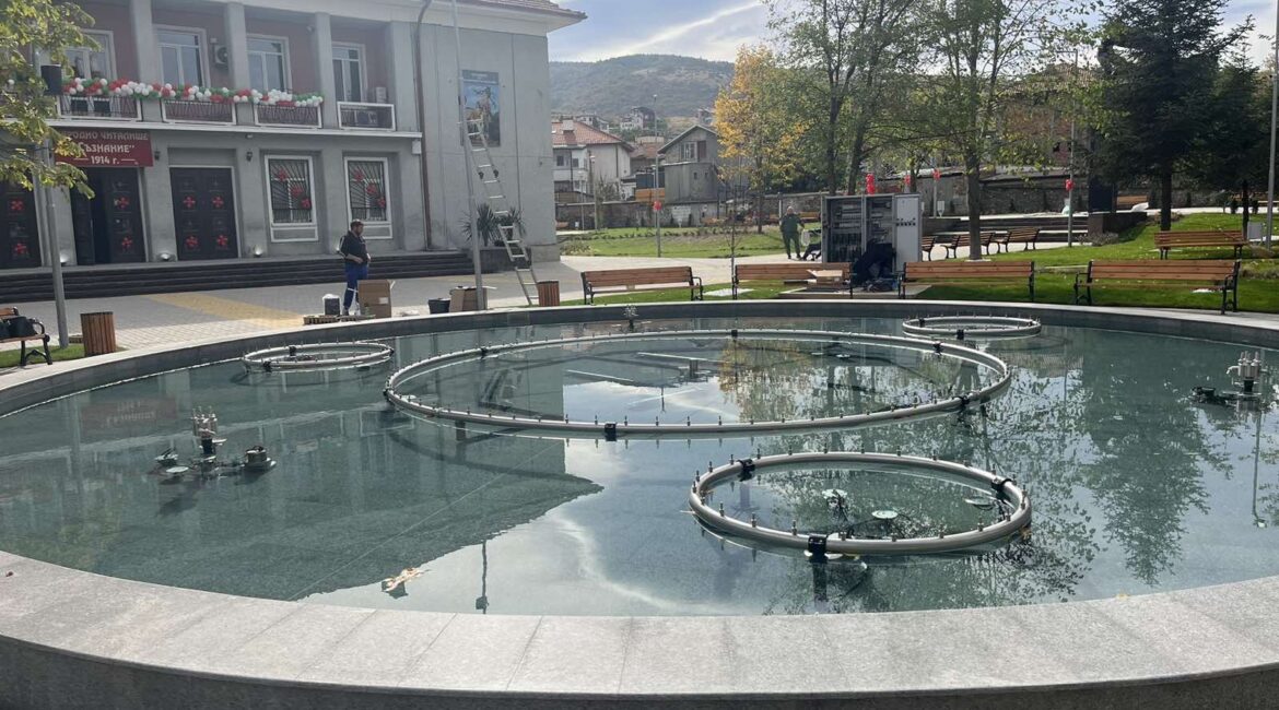 Fântână muzicală dansantă – s. Parvenets